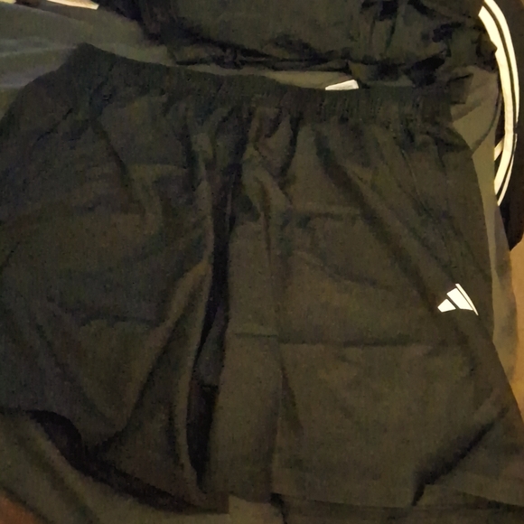 Adidas Men's Essentials Woven Training Shorts - Picture 4 of 4
